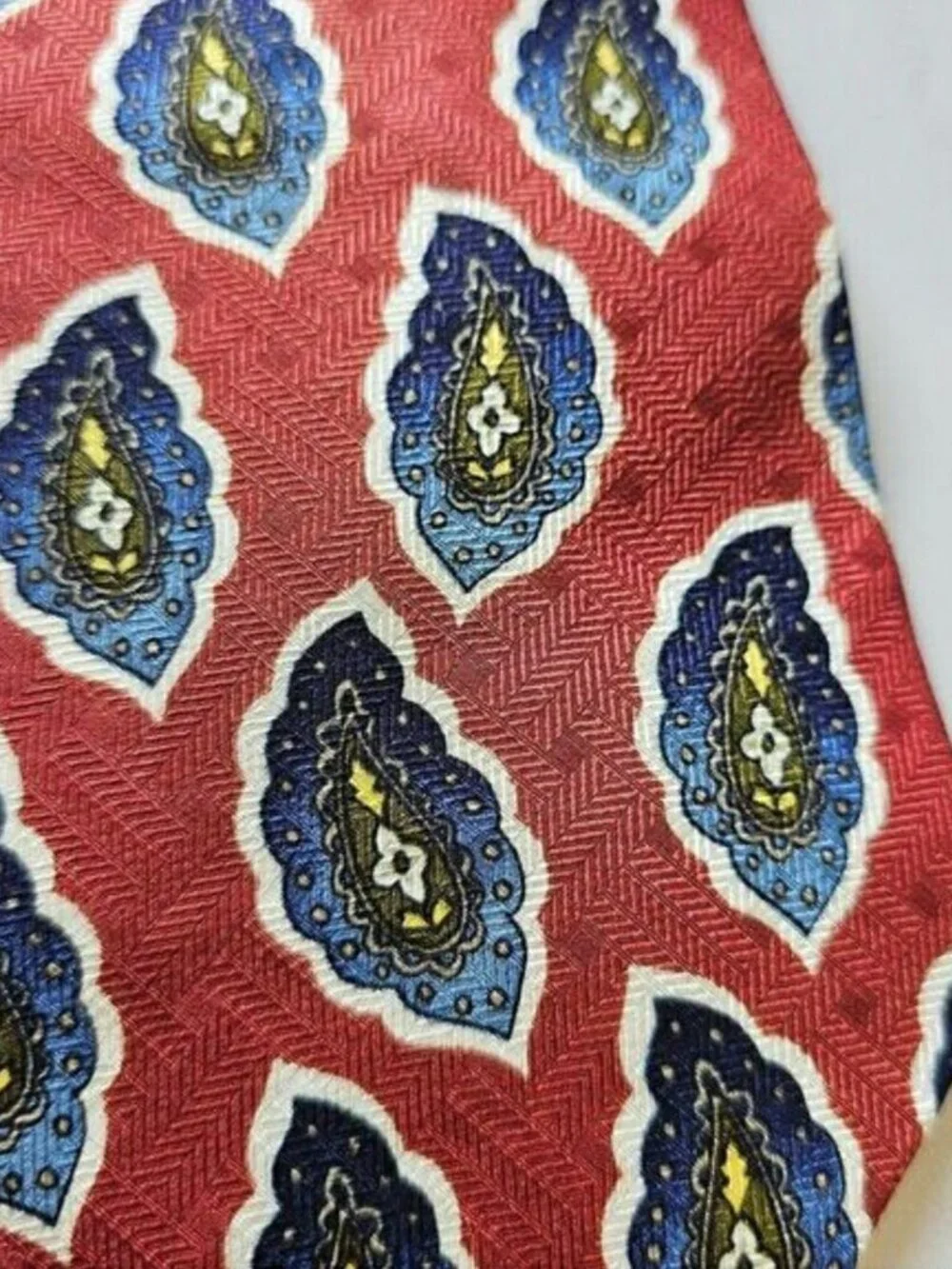 Vintage Villa Bugatti 100% Silk Paisley Medallion Tie